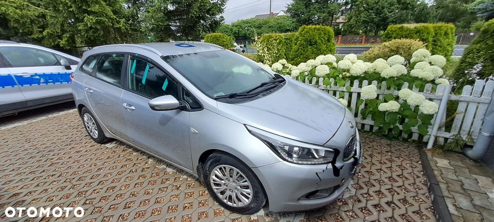 Kia Ceed - 4