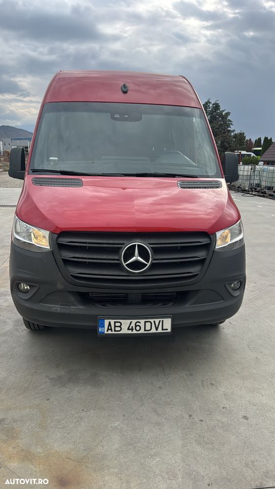 Mercedes-Benz Sprinter - 1