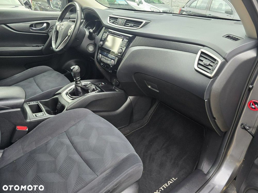 Nissan X-Trail - 10