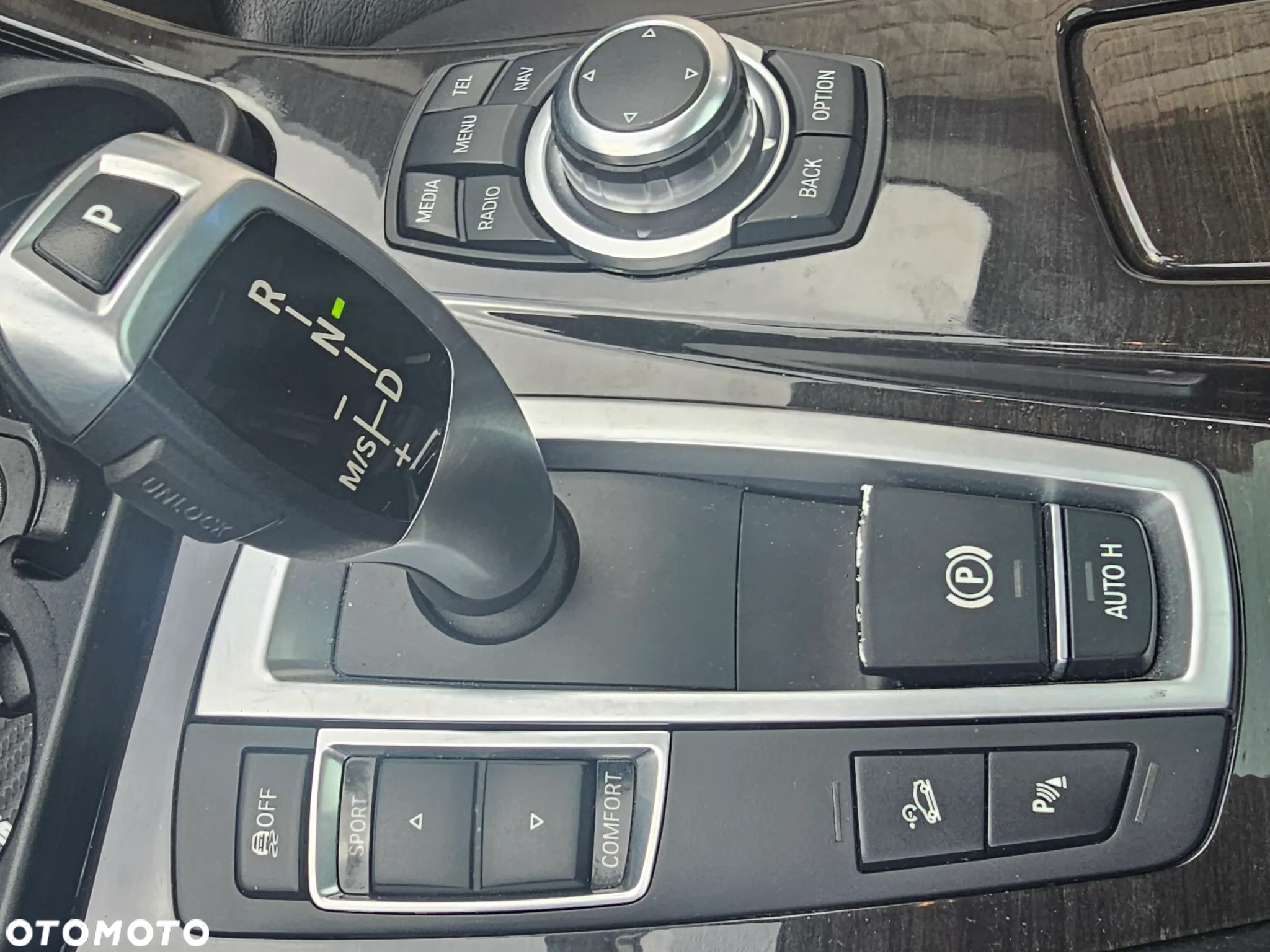 BMW Seria 5 525d xDrive - 21