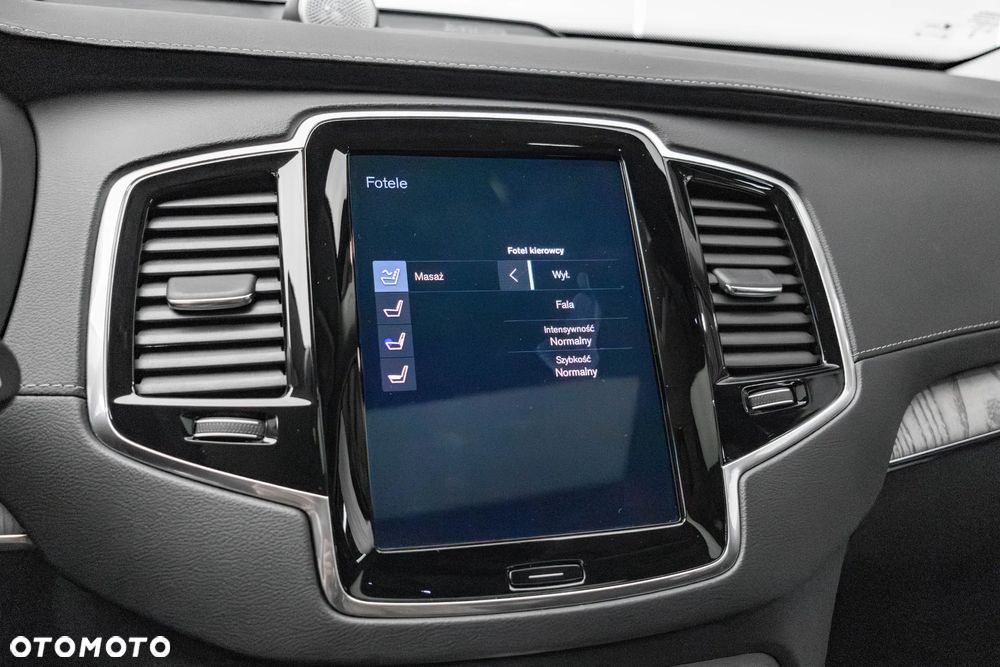 Volvo XC 90 B5 D AWD Ultimate Bright - 24