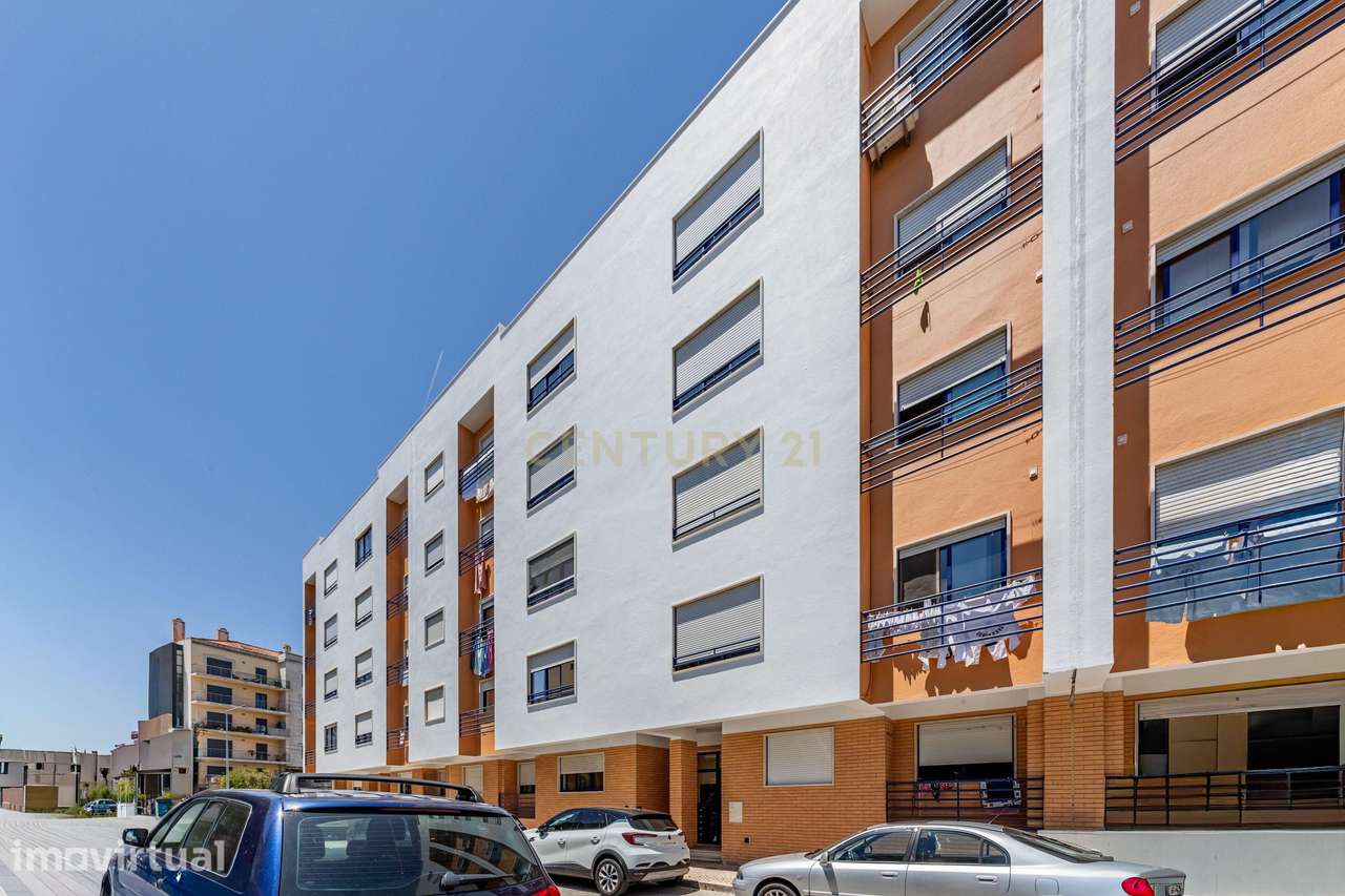 Moderno Apartamento T4 no Carregado em condomínio fechado - Grande imagem: 3/42