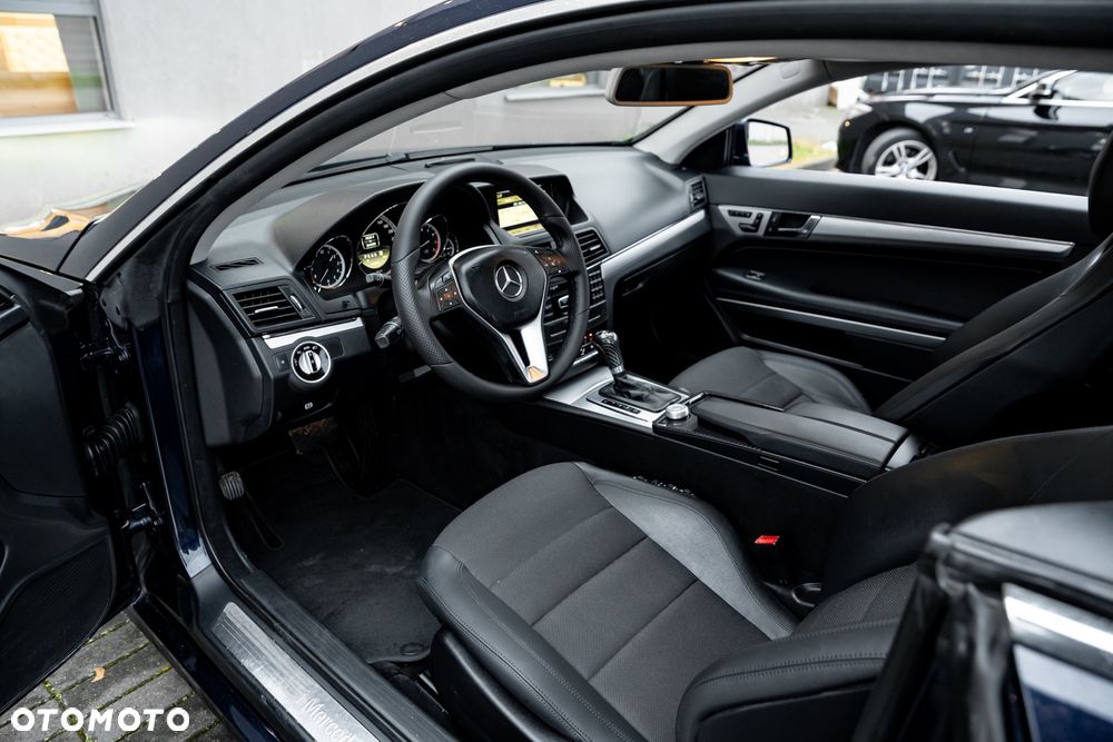 Mercedes-Benz Klasa E - 16