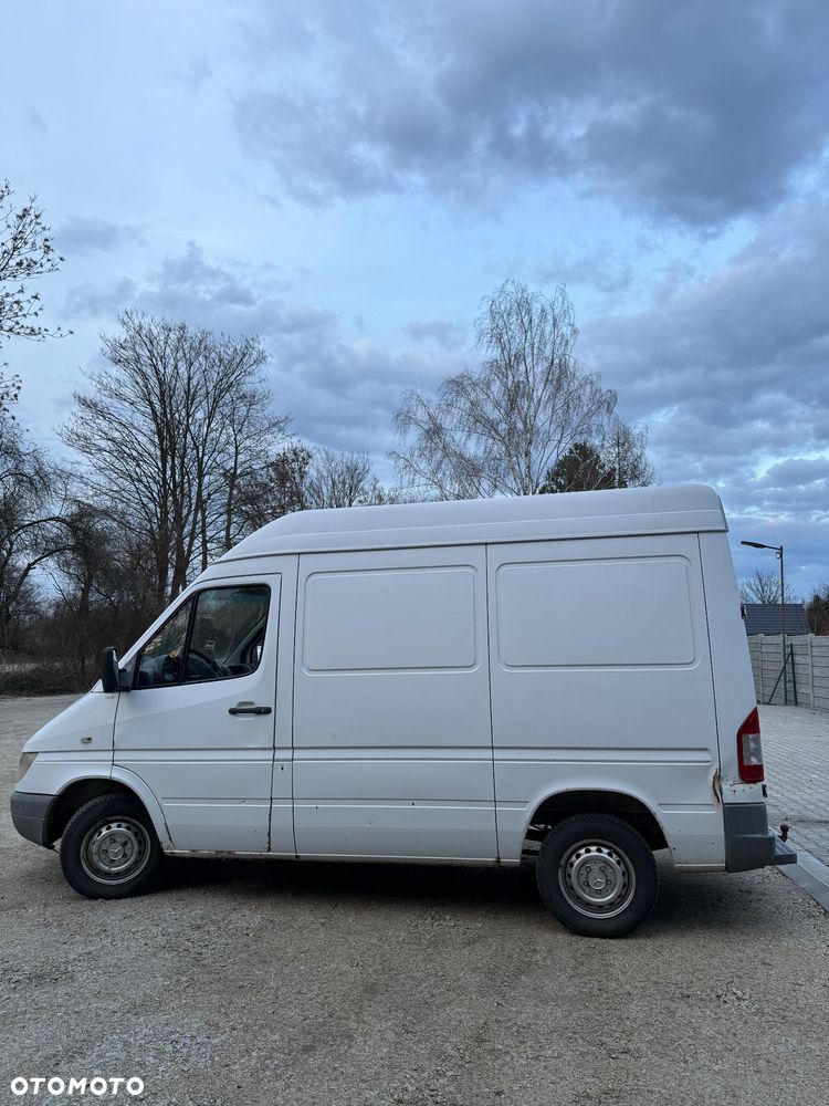 Mercedes-Benz Sprinter - 3