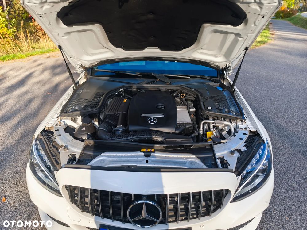 Mercedes-Benz Klasa C 300 9G-TRONIC Avantgarde - 27