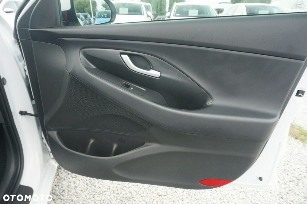 Hyundai i30 - 25