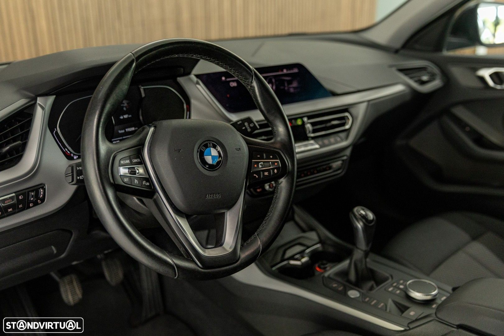 BMW 118 - 18