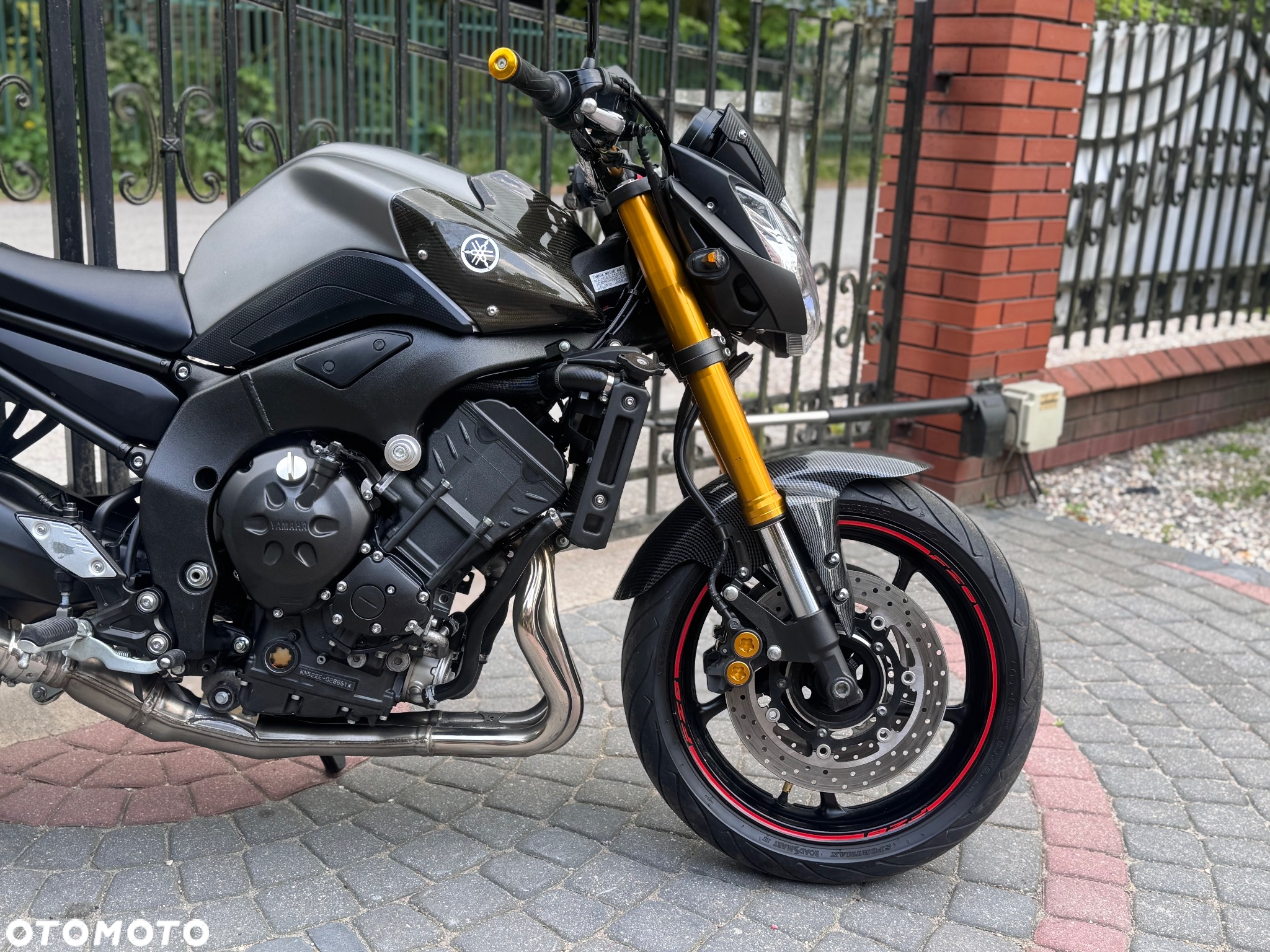 Yamaha FZ8 - 10