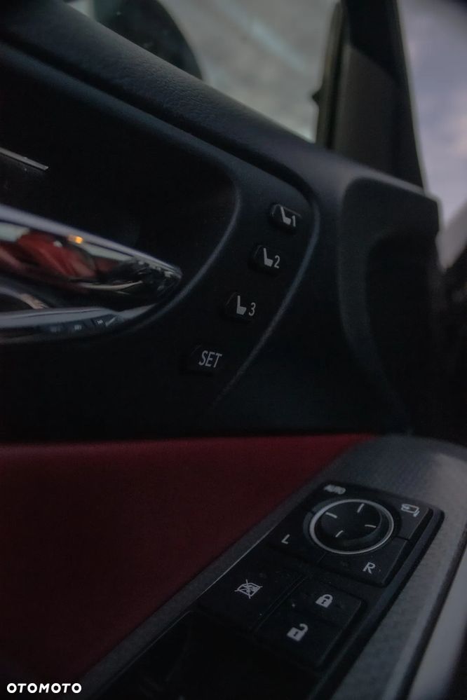 Lexus IS 200t F Sport - 15