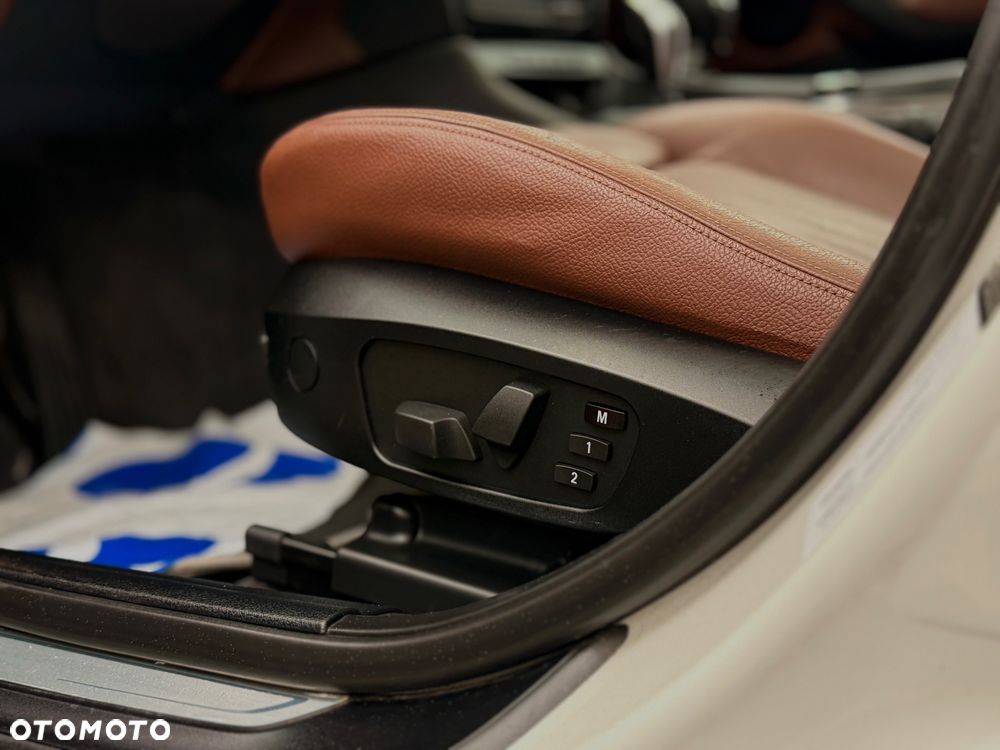 BMW X1 - 18