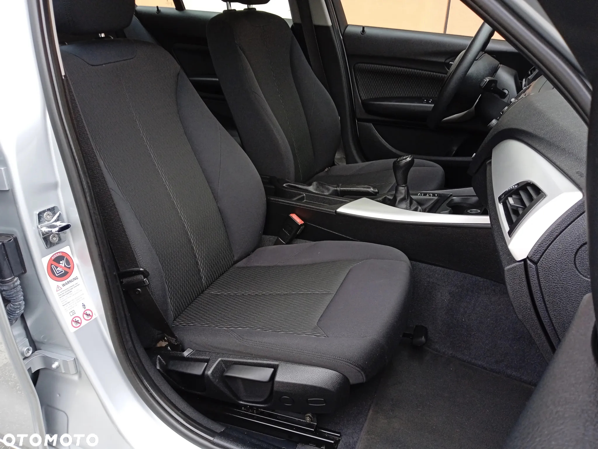 BMW Seria 1 116i - 11