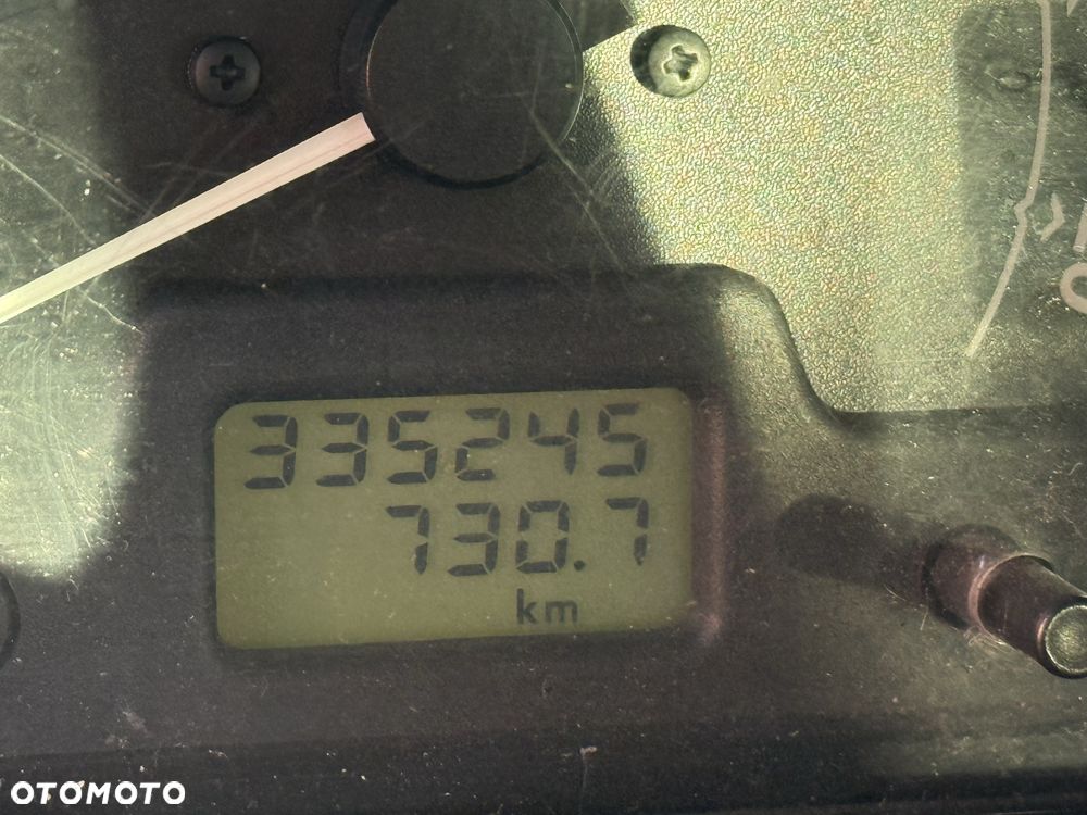 Land Rover Discovery - 4