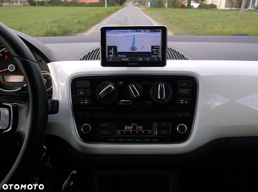 Volkswagen up! club - 14