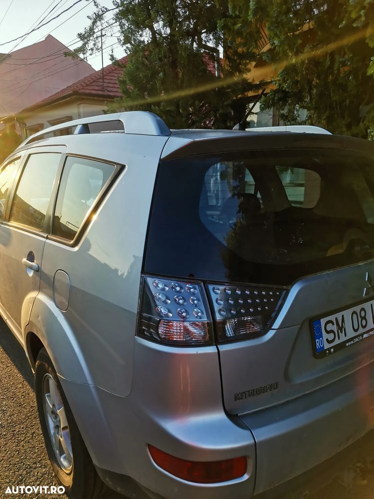 Mitsubishi Outlander 2.0 DI-D Instyle+ - 5