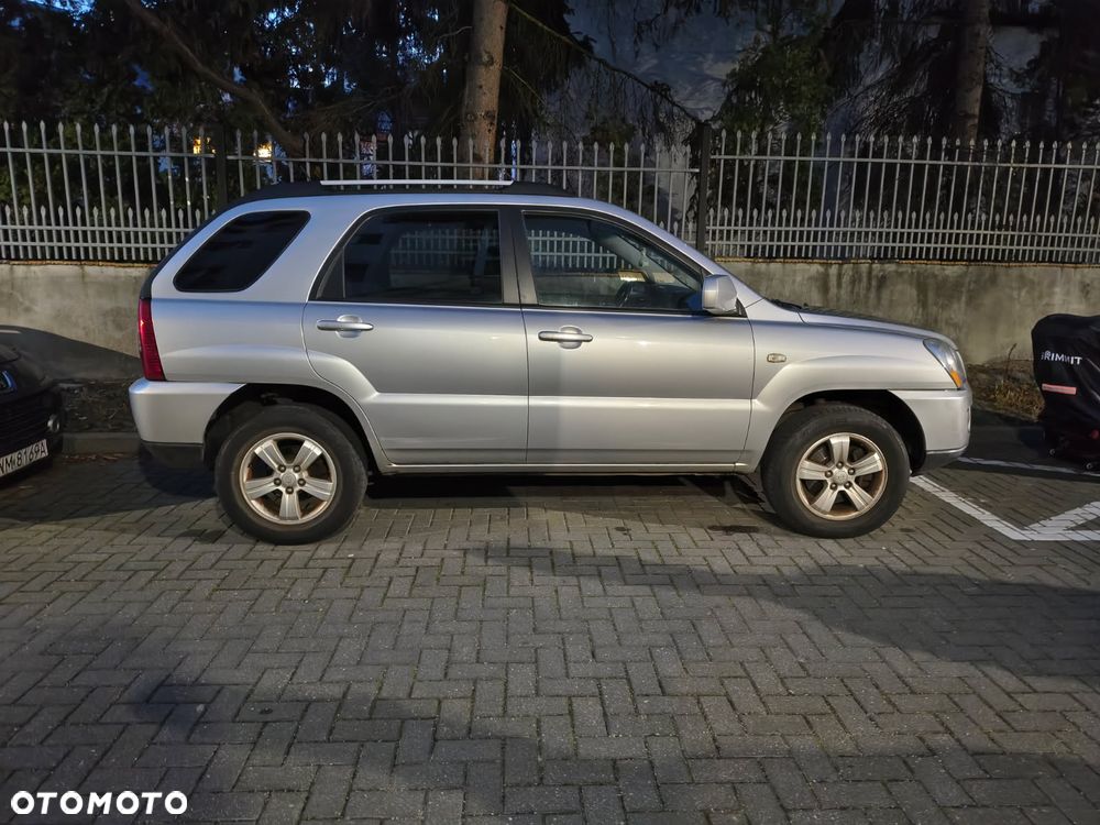 Kia Sportage 2009 photo 2