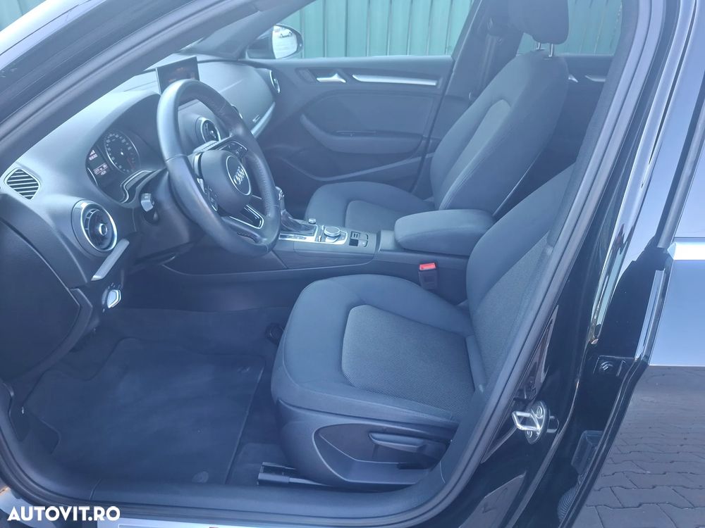 Audi A3 2.0 TDI S tronic Sport - 3