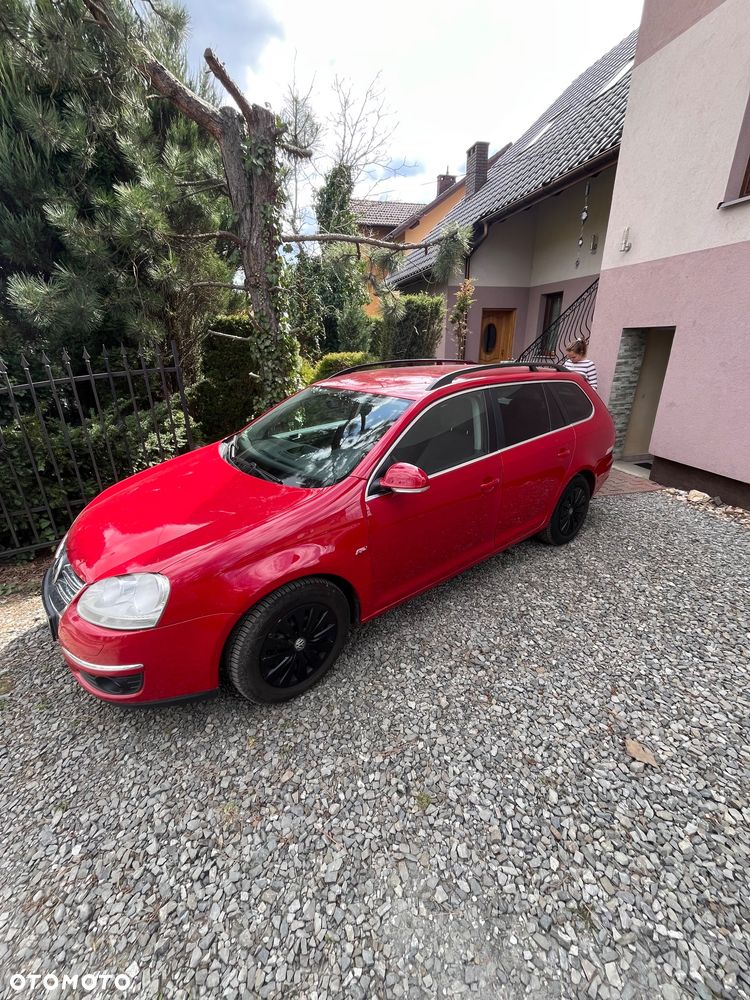 Volkswagen Golf - 1