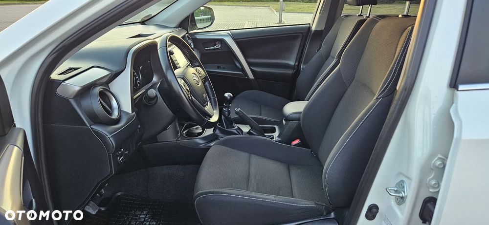 Toyota RAV4 2.0 D-4D Premium 4x2 - 5