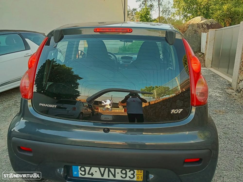 Peugeot 107 1.4 HDi Trendy - 4