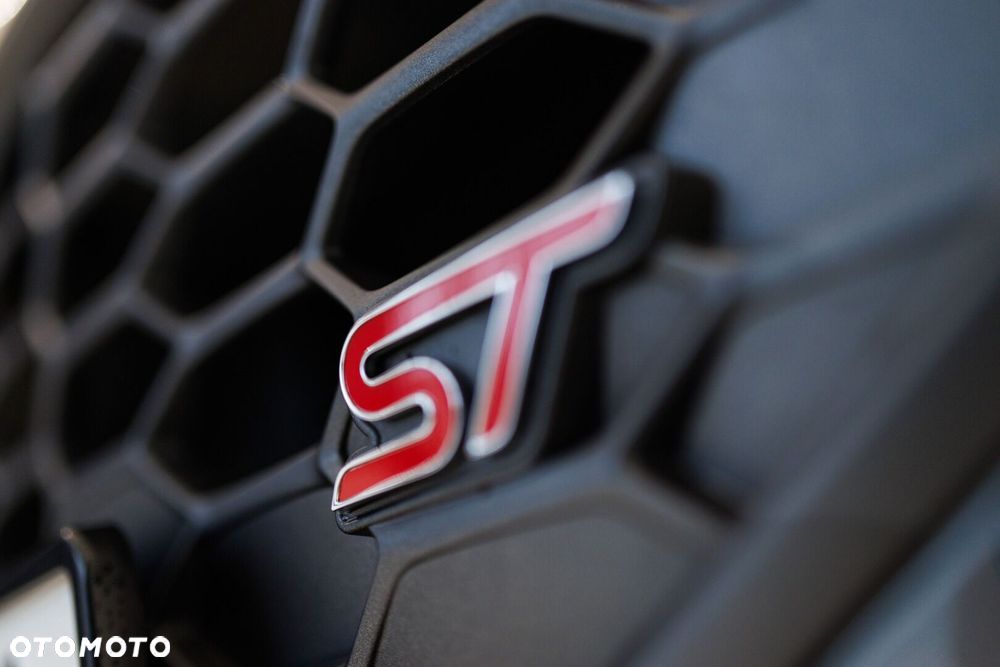 Ford Focus - 12