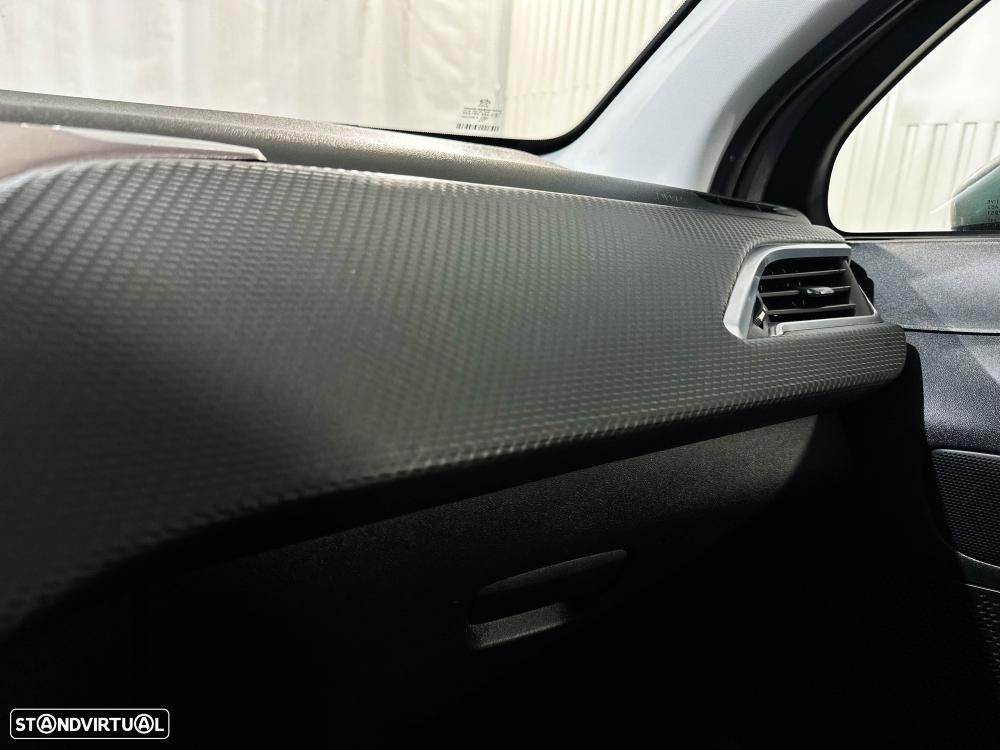 Peugeot 2008 1.6 e-HDi Allure 2-Tronic - 33