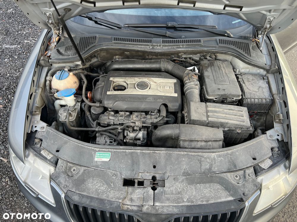 Skoda Superb 1.8 TSI Elegance DSG - 19