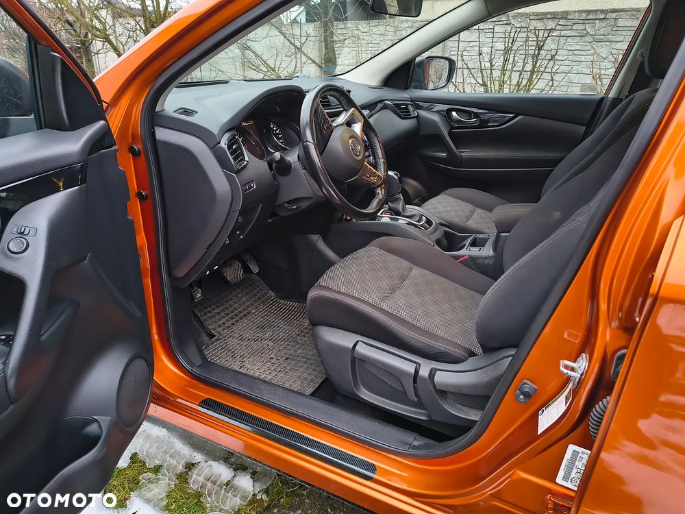 Nissan Qashqai 2.0 4 x 4 CVT tekna - 8
