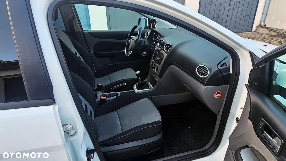 Ford Focus 1.8 FF Gold X - 11