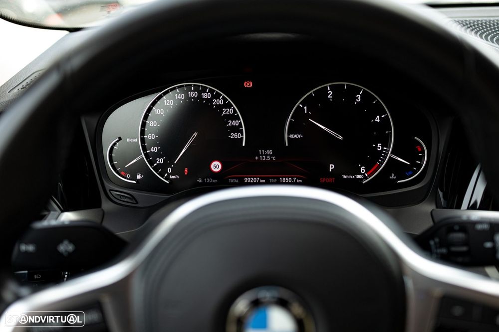 BMW 320 d Aut. Sport Line - 16