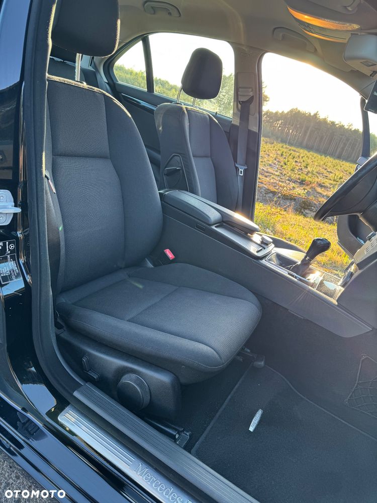 Mercedes-Benz Klasa C 180 Kompressor BlueEFFICIENCY - 16