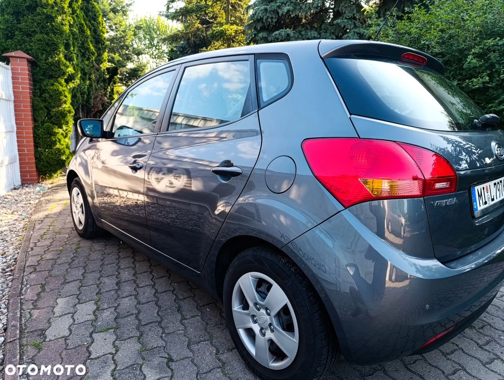 Kia Venga 1.4 L - 21