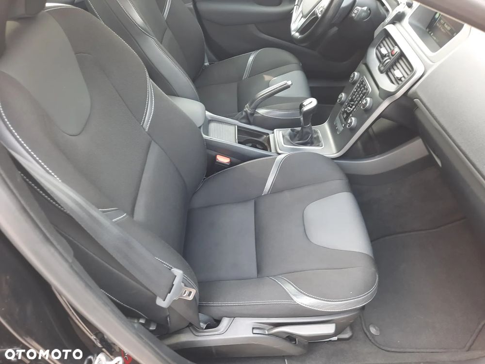 Volvo V40 D3 Momentum - 15
