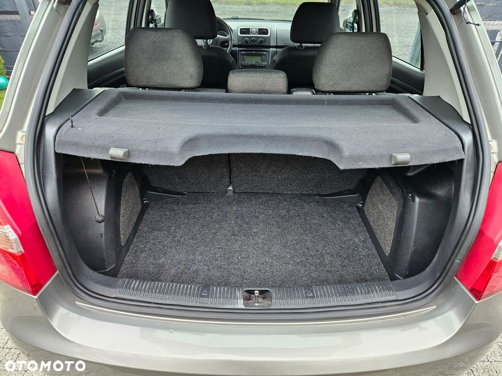 Skoda Fabia 1.4 16V Ambiente - 11