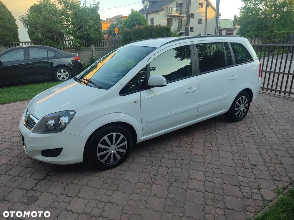 Opel Zafira 1.6 Cosmo - 14