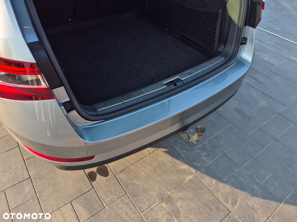 Skoda Superb 1.8 TSI L&K - 37