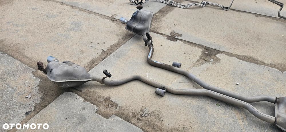 Dodge Durango LIFT 2017- 5.7 V8 Tłumik Układ Wydechowy Wydech USZKODZONY - 4