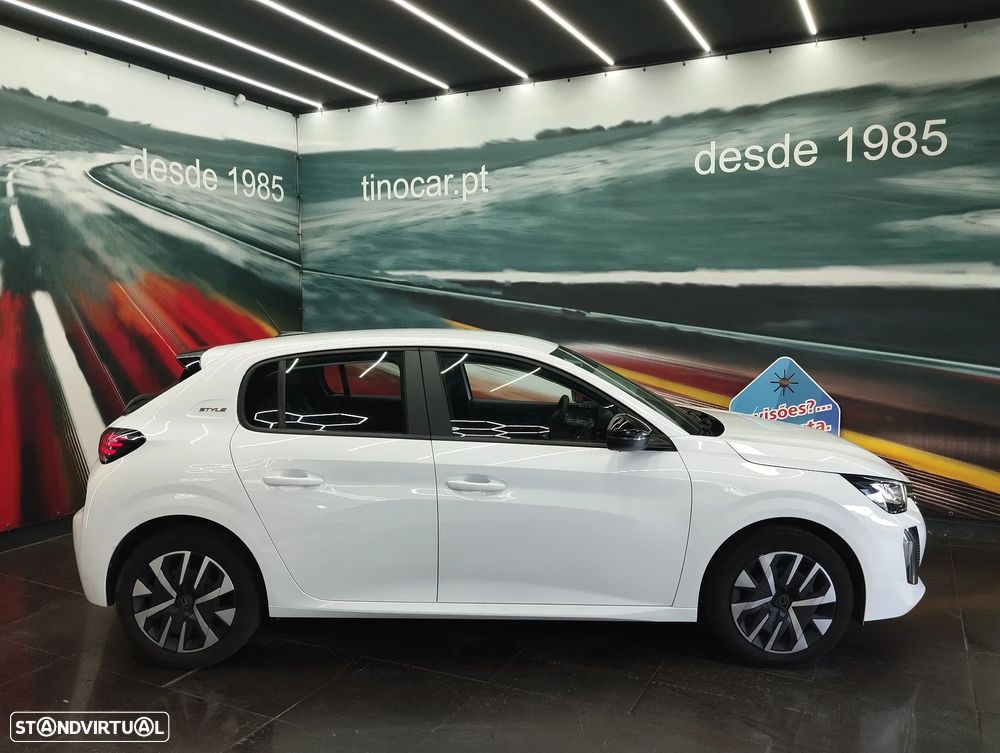 Peugeot 208 1.2 PureTech SE Style - 4