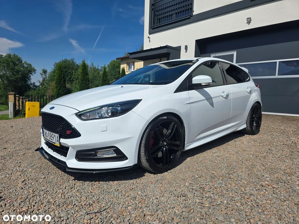 Ford Focus - 1