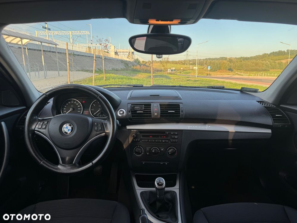 BMW Seria 1 116i - 7