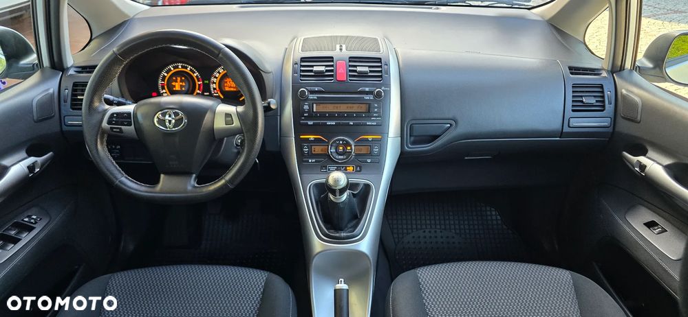 Toyota Auris 1.6 Prestige - 5