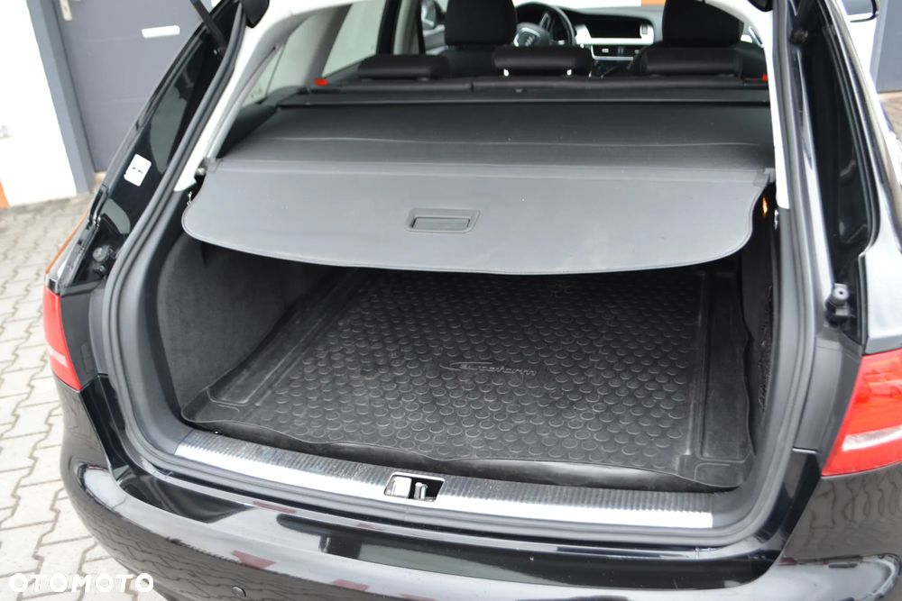 Audi A4 Avant 2.0 TDI DPF quattro - 13