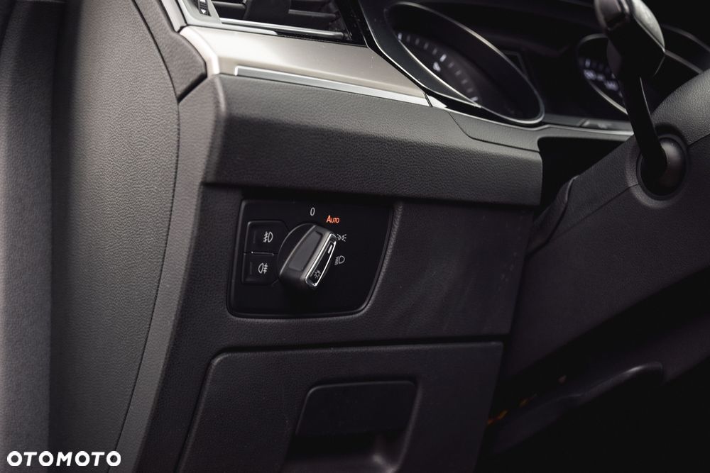 Volkswagen Passat Alltrack 2.0 TDI SCR 4Mot DSG - 28