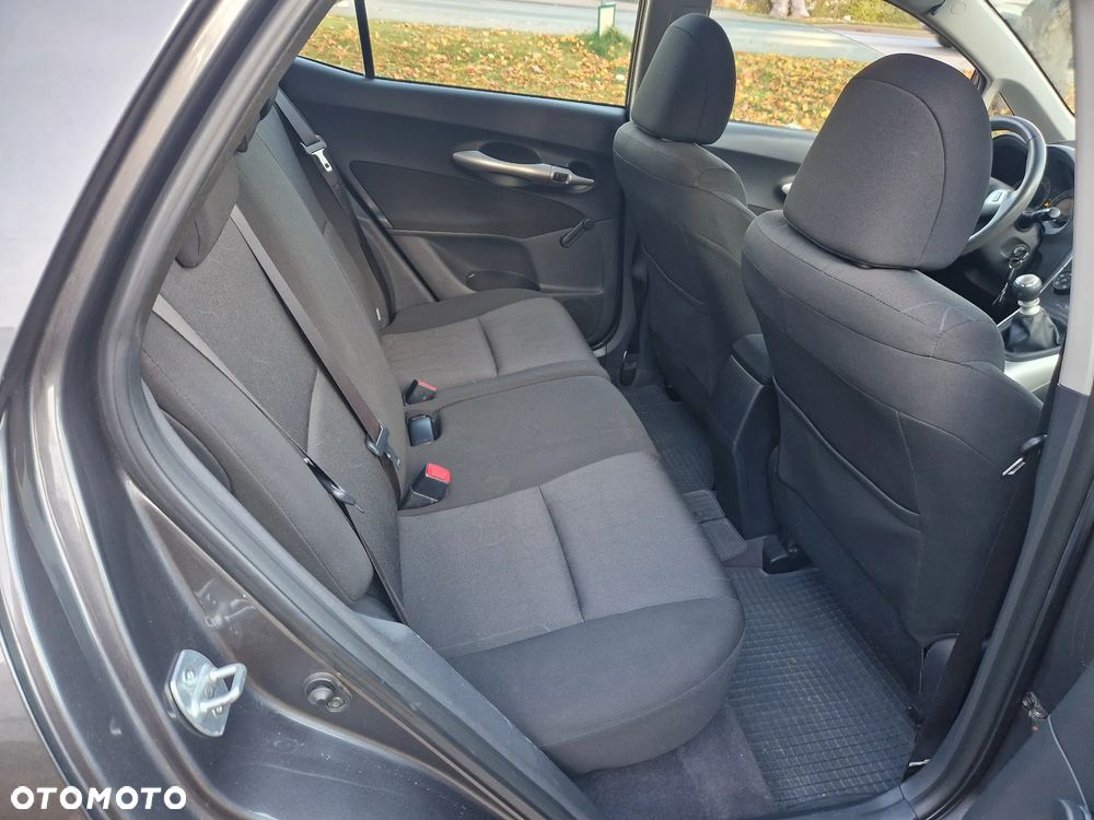 Toyota Auris 1.33 VVT-i Premium Comfort - 6