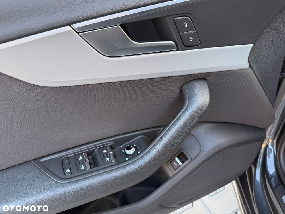 Audi A4 Avant 35 TDI mHEV S tronic - 34