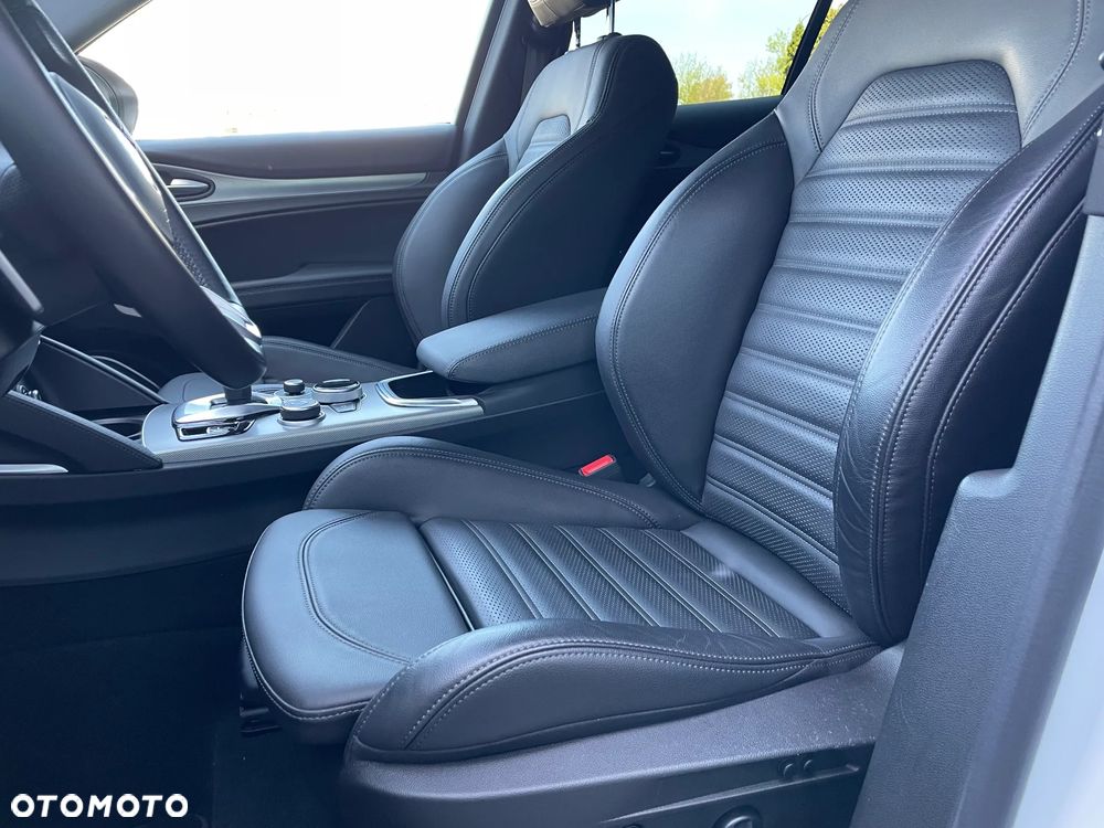 Alfa Romeo Stelvio 2.0 Turbo Veloce Q4 - 23