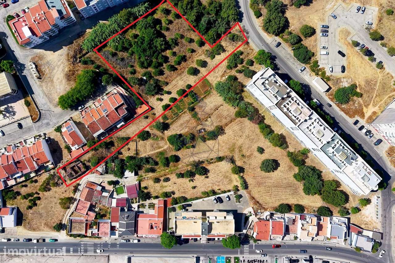 Terreno com 4.800m2  Rustico e Urbano com Viabilidade de Construção - Grande imagem: 2/25