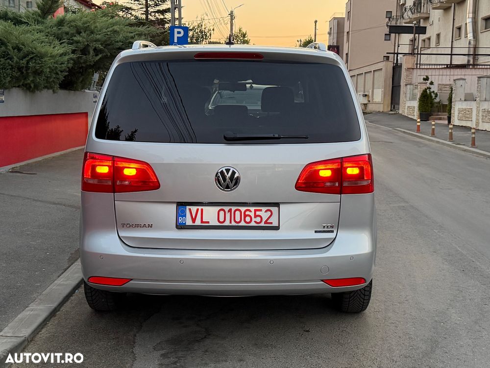 Volkswagen Touran - 6