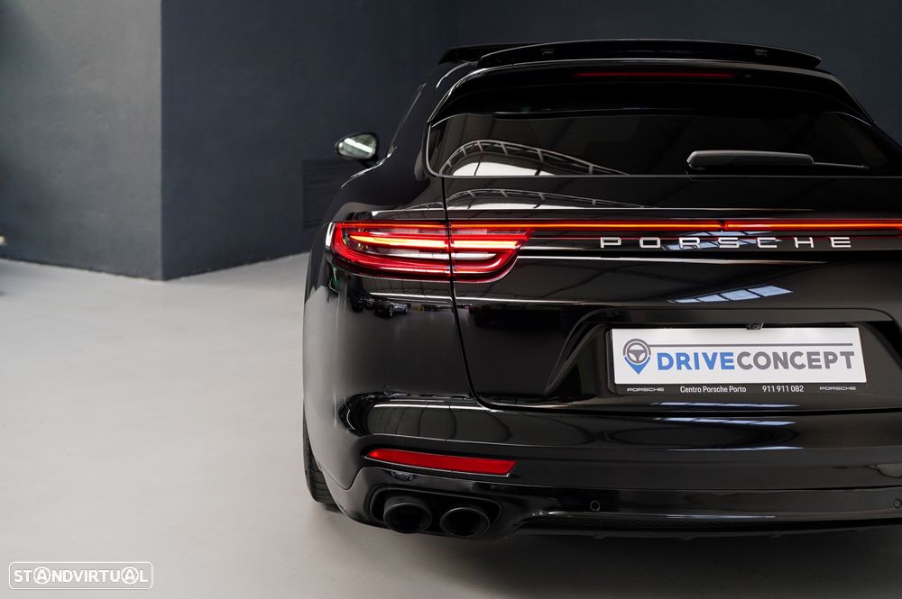 Porsche Panamera Sport Turismo 4 E-Hybrid - 28