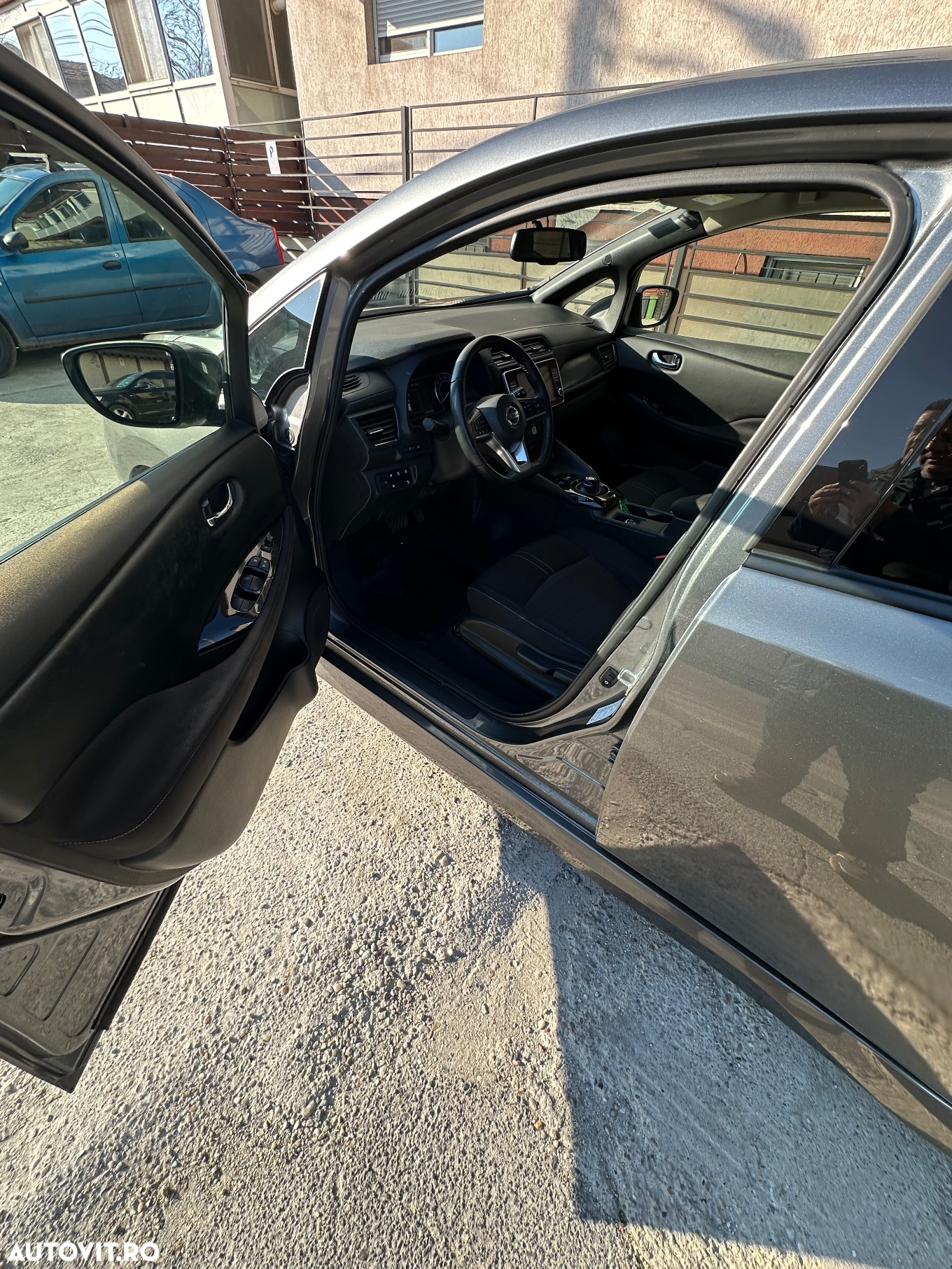 Nissan LEAF N-Connecta - 11