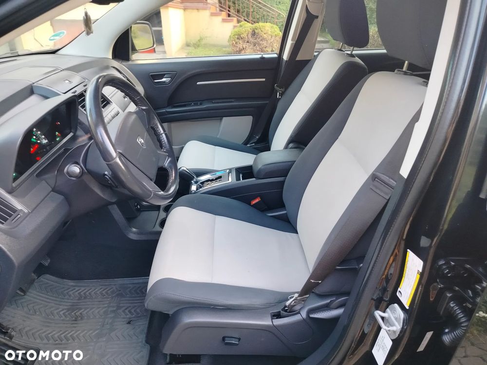 Dodge Journey 2.7 V6 R/T - 25